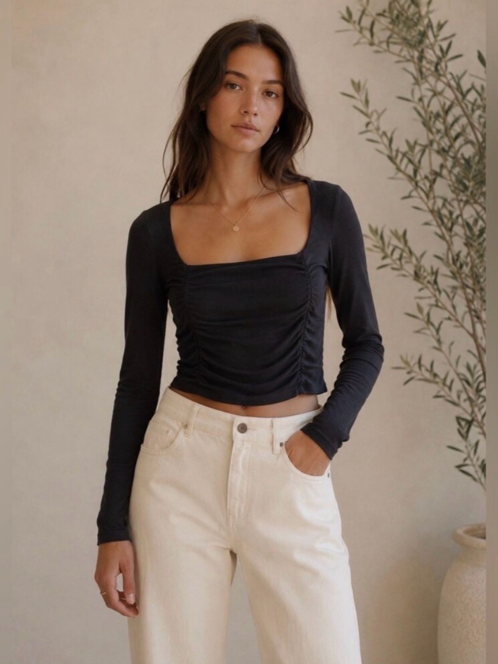 Wilfred Aritzia Black Long-Sleeve Square Neck Ruched Top